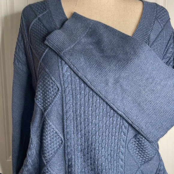 TOMMY JEANS
Women's V-Neck Cable-Knit Sweater Sz XL - Picture 7 of 10